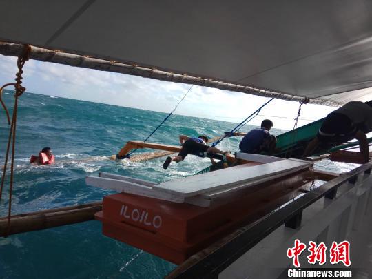 圖為救助現場(chǎng)。 中交公路規劃設計院有限公司 攝